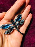 Broche libellule bleue/argentée + boîte cadeau 🎁, Bijoux, Sacs & Beauté, Broches, Comme neuf, Argent, Argent