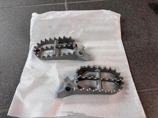 Enduro voetsteunset voor BMW GS - Nieuw, Motoren, Onderdelen | BMW, Nieuw, Ophalen