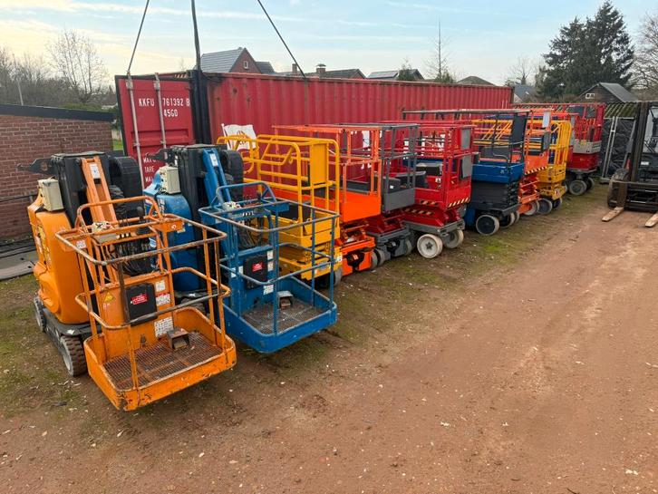 Nacelles à ciseaux, nacelles élévatrices !, Articles professionnels, Machines & Construction | Ascenseurs, Échafaudages & Échelles