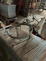 Drink houden voor paarden, Mise à l'étable