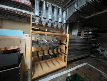 étagère vrac en bois pour épicerie beschikbaar voor biedingen