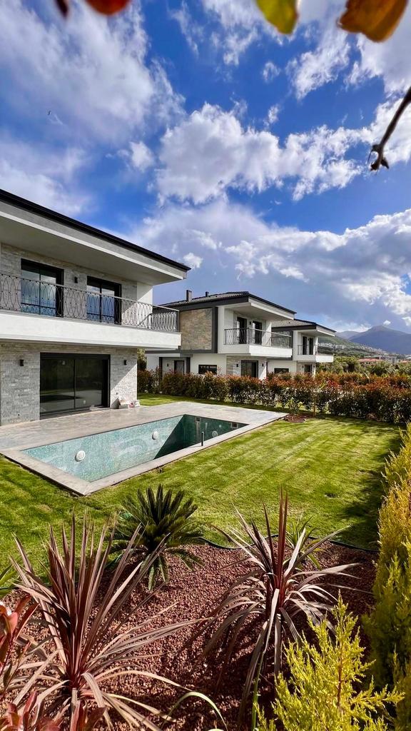 Villa a vendre Kuşadası davutlar 4+1 piece, Immo, Buitenland, Turkije, Woonhuis, Stad
