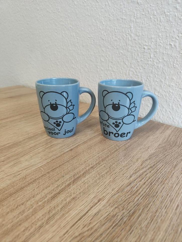 Kwikki beertjes mokken – set van 2, mooie staat, Huis en Inrichting, Keuken | Servies, Zo goed als nieuw, Kop(pen) en/of Schotel(s)