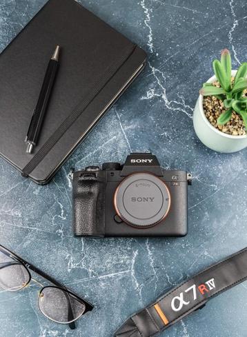 Sony a7R IV + FE 28-70mm OSS + Extras | 906 clicks | Top! beschikbaar voor biedingen