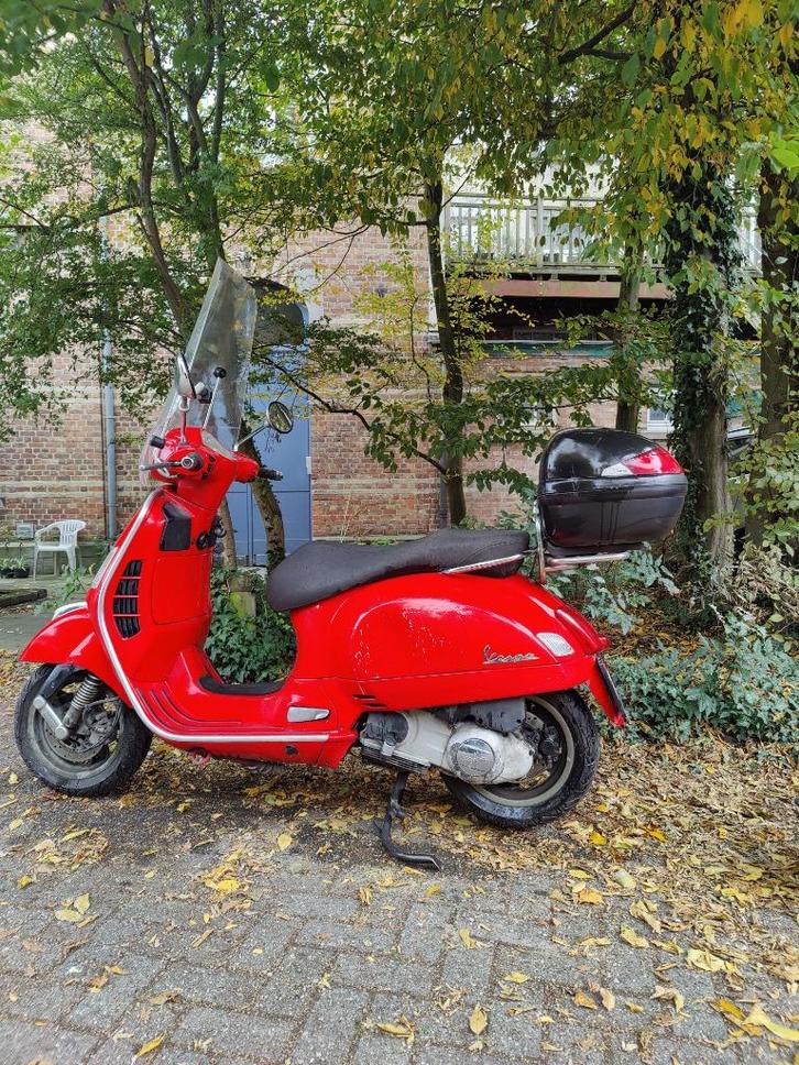 scooter vespa GTS250, Fietsen en Brommers, Scooters | Vespa, Gebruikt, Overige modellen, Benzine, Ophalen