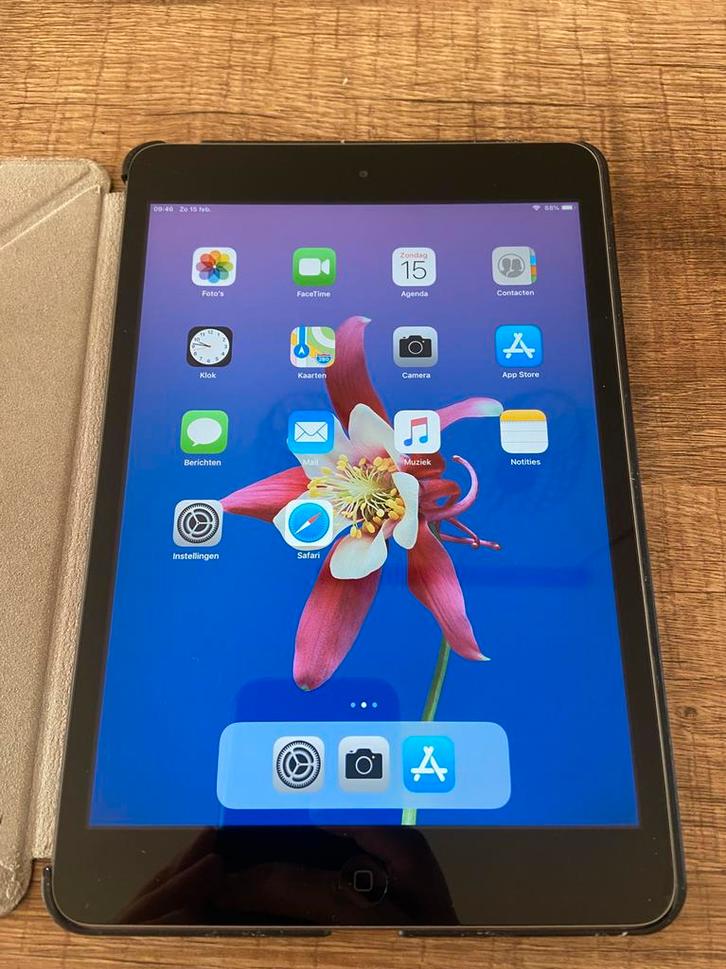 Zeer nette iPad mini 2, Computers en Software, Apple iPads, Zo goed als nieuw, Apple iPad, 16 GB, Zilver, Ophalen