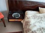 Vintage jaren 60 bed met nachtlades  bed is 1m40, Ophalen, Zo goed als nieuw