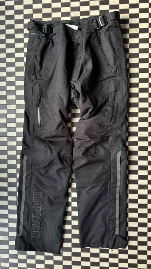 Surpantalon Harley Davidson Vanocker imperméable pour hommes, Motos, Vêtements | Vêtements de moto, Combinaison, Hommes, Neuf, avec ticket