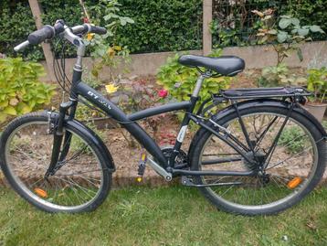 26"” B-TWIN FIETS MET VERING  beschikbaar voor biedingen
