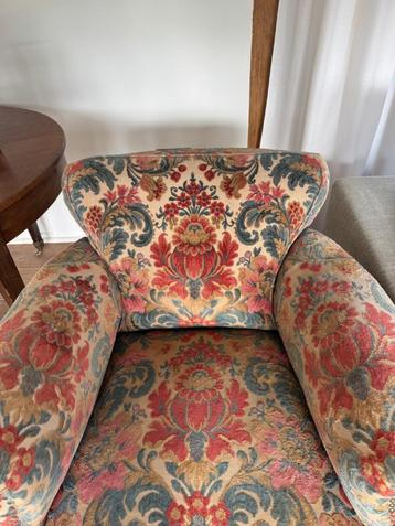 Club zetel, vintage, gezellig en comfortabel beschikbaar voor biedingen