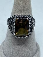 Zilveren herenring met kleurverandere zultanite 25,5, Handtassen en Accessoires, Ringen, Overige kleuren, 20 of groter, Nieuw
