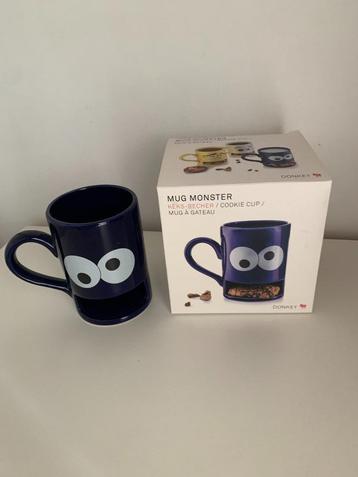 diverse vitage mokken - monsterbeker - en NIEUWE beschikbaar voor biedingen