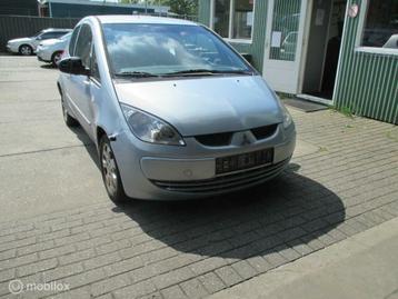 Onderdelen Mitsubishi Colt 1.3 Instyle 3 deurs '06 beschikbaar voor biedingen