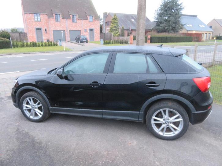 audi Q2     116pk slechts 34000 km van .02/2020, Autos, Audi, Entreprise, Achat, Q2, ABS, Régulateur de distance, Airbags, Bluetooth