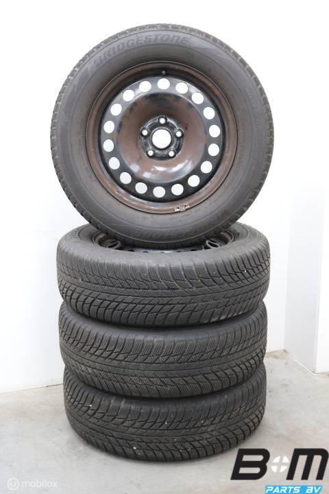 Set 17 inch velgen + winterbanden Q3 F3/Tiguan3 5QF601027J, Auto-onderdelen, Banden en Velgen, Banden en Velgen, Winterbanden