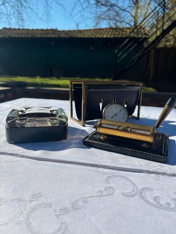 Vintage leren briefhouder,kalender en asbak  beschikbaar voor biedingen