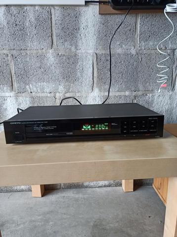 Onkyo t-4130 tuner beschikbaar voor biedingen