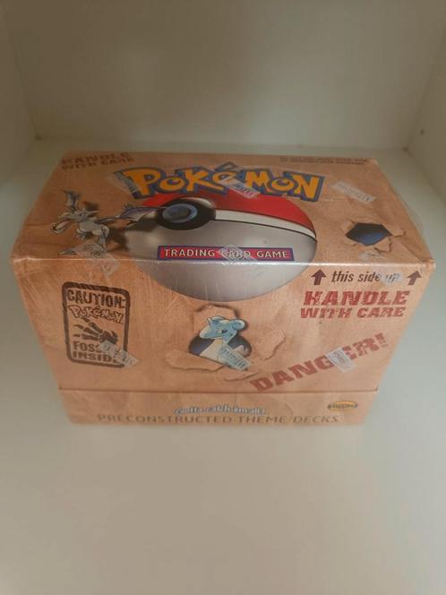 Pokémon Fossil box WOTC, Hobby en Vrije tijd, Verzamelkaartspellen | Pokémon, Zo goed als nieuw, Boosterbox, Foil, Ophalen of Verzenden