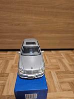 Schaalmodel mercedes benz getuned op schaal 1/18 Uit eigen c, Verzamelen, Ophalen, Nieuw, Auto's