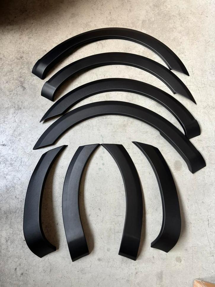 Mercedes vito (4x4)  Fenders / Spatbordverbreders, Autos : Pièces & Accessoires, Carrosserie & Tôlerie, Avant, Enlèvement