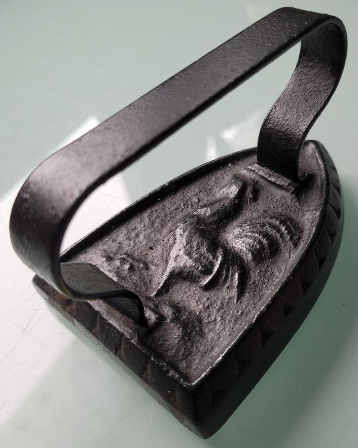 Ancien petit fer à repasser pour enfant, Antiek en Kunst, Antiek | Overige Antiek, Ophalen of Verzenden