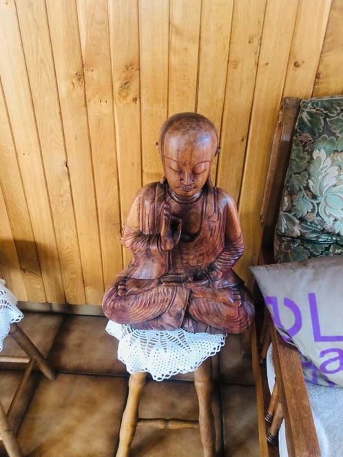 Boeddhabeeld met de hand gesneden door een vakman op Bali, Huis en Inrichting, Woonaccessoires | Boeddhabeelden, Zo goed als nieuw