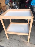 Baby luier ververstafel of gewoon provisie tafel, Kinderen en Baby's, Kinderkamer | Commodes en Kasten, 50 tot 70 cm, Zo goed als nieuw