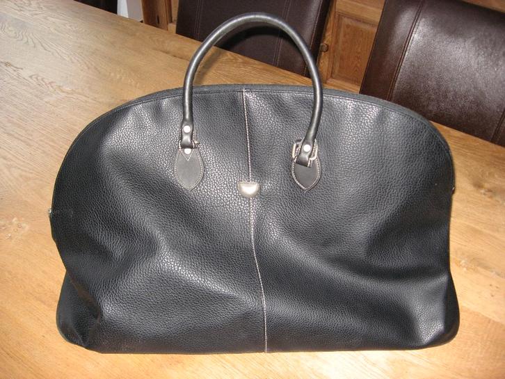 Grand sac Laurent David pour femme avec ceinture, Bijoux, Sacs & Beauté, Sacs | Sacs à bandoulière, Comme neuf, Enlèvement ou Envoi