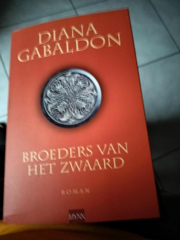Diana Gabaldon - Broeders van het zwaard, Boeken, Literatuur, Ophalen