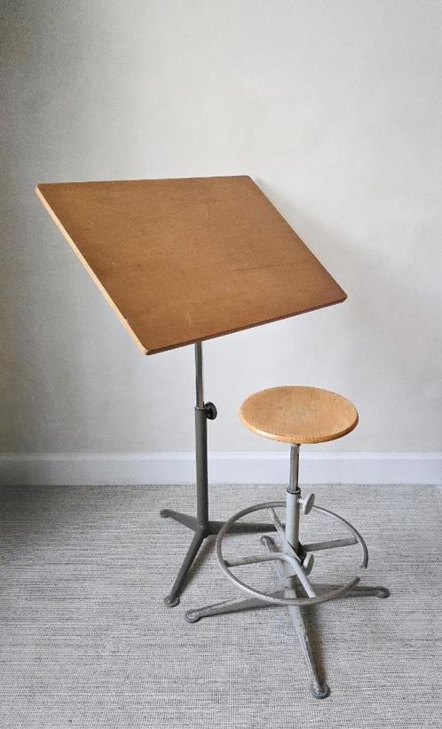 ZELDZAME 'REIGER' tafel + kruk - AHREND - Industrieel ontwer, Verzamelen, Retro, Huis en Inrichting, Ophalen of Verzenden