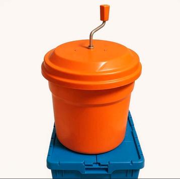 Essoreuse à salade manuelle 10 litres orange marque Dynamic beschikbaar voor biedingen