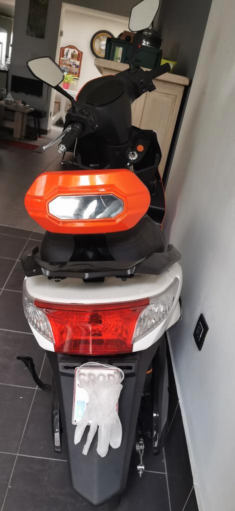Electricity scooter B, Fietsen en Brommers, Scooters | Kymco, Ophalen of Verzenden