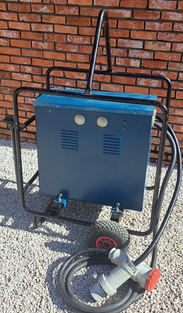 Verhuur transfo omkeerbaar 63kVA, Doe-het-zelf en Bouw, Elektriciteit en Kabels, Gebruikt, Overige typen, Ophalen