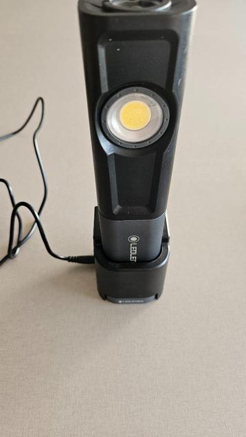 Ledlenser IW7R zaklamp beschikbaar voor biedingen
