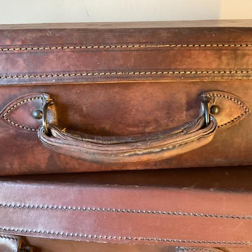 2 mooie vintage lederen koffers, Handtassen en Accessoires, Koffers, Gebruikt, Leer, 60 tot 70 cm, 35 tot 45 cm, Slot, Ophalen of Verzenden