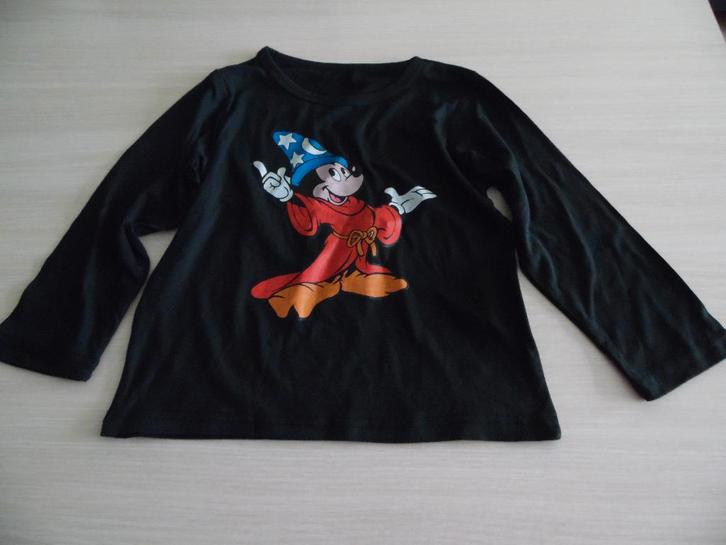 NIEUW MICKEY DISNEY T-SHIRT MET LANGE MOUWEN, Kinderen en Baby's, Kinderkleding | Maat 104, Nieuw, Jongen, Shirt of Longsleeve