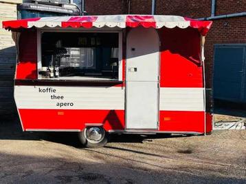 1974 Foodtruck - Caravan beschikbaar voor biedingen