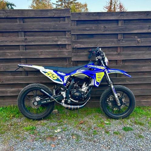 Sherco sm 50 zeer nette staat spotprijsje 2300€, Fietsen en Brommers, Brommers | Overige merken, Zo goed als nieuw, Klasse B (45 km/u)