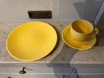 Gele tasssen, ondertassen en borden, Huis en Inrichting, Ophalen, Gebruikt