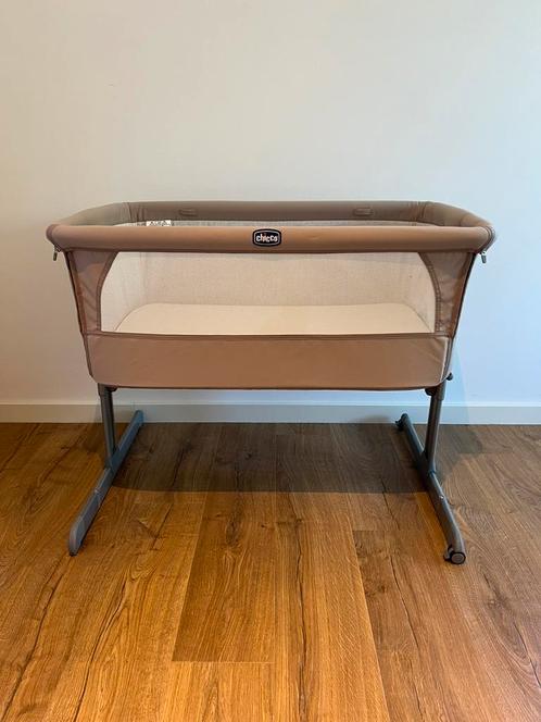 Co-sleeper Chicco Next2me, Kinderen en Baby's, Babywiegjes en Ledikanten, Zo goed als nieuw, Ophalen