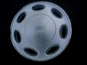 Wieldoppen Ford Fiesta en Escort .
13 en 14 inch.
Enkel een  beschikbaar voor biedingen