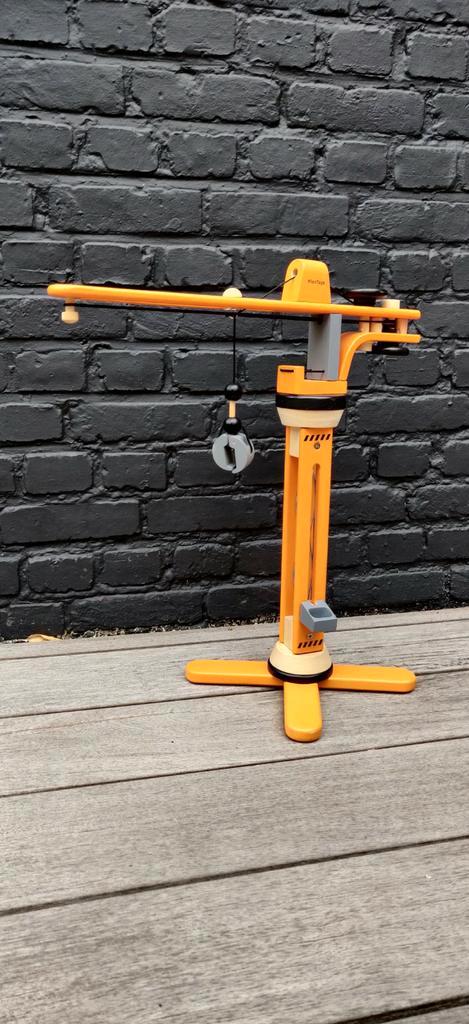 Plantoys houten hijskraan, Kinderen en Baby's, Speelgoed | Houten speelgoed, Zo goed als nieuw, Ophalen of Verzenden