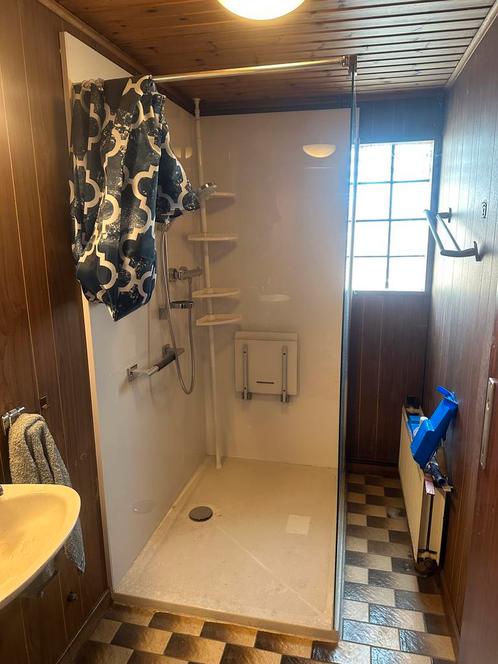 Inloop douch met ingebouwde zit, Doe-het-zelf en Bouw, Sanitair, Zo goed als nieuw, Douche, Ophalen