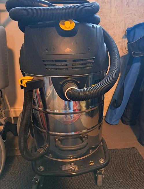 kärcher, Doe-het-zelf en Bouw, Reinigingsmachines, Zo goed als nieuw, Waterstofzuiger, Ophalen