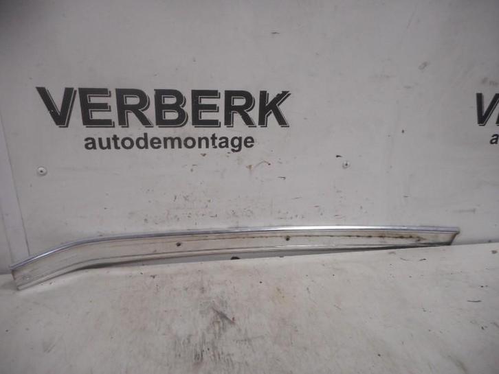 SIERLIJST GOOT RECHTS Volvo 740 Estate (01-1985/12-1992), Auto-onderdelen, Carrosserie, Volvo, Rechts, Gebruikt