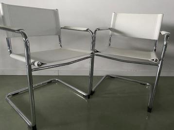 Buisframe design stoel WIT beschikbaar voor biedingen