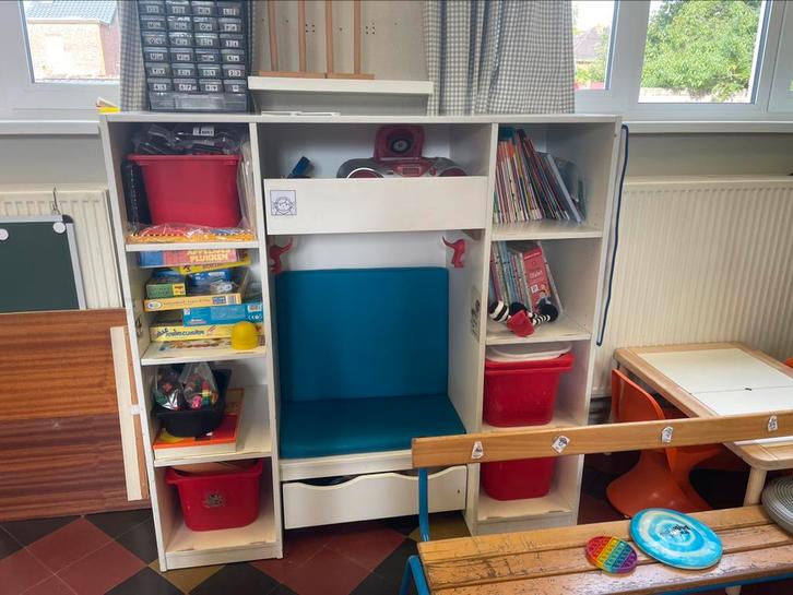 Opbergkast voor klaslokaal, kinderkamer of hobbyruimte, Huis en Inrichting, Kasten | Boekenkasten, Zo goed als nieuw, Ophalen