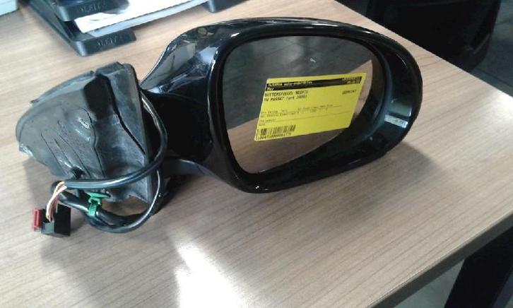 SPIEGEL RECHTS Volkswagen Passat Variant (3C5), Auto-onderdelen, Spiegels, Volkswagen, Gebruikt