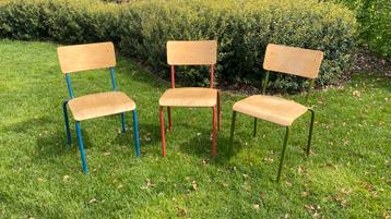 chaise d'école, Autres couleurs, Comme neuf, Enlèvement, Une