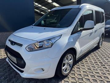 Ford Tourneo Courier Benzine - Panodak/trekhaak beschikbaar voor biedingen